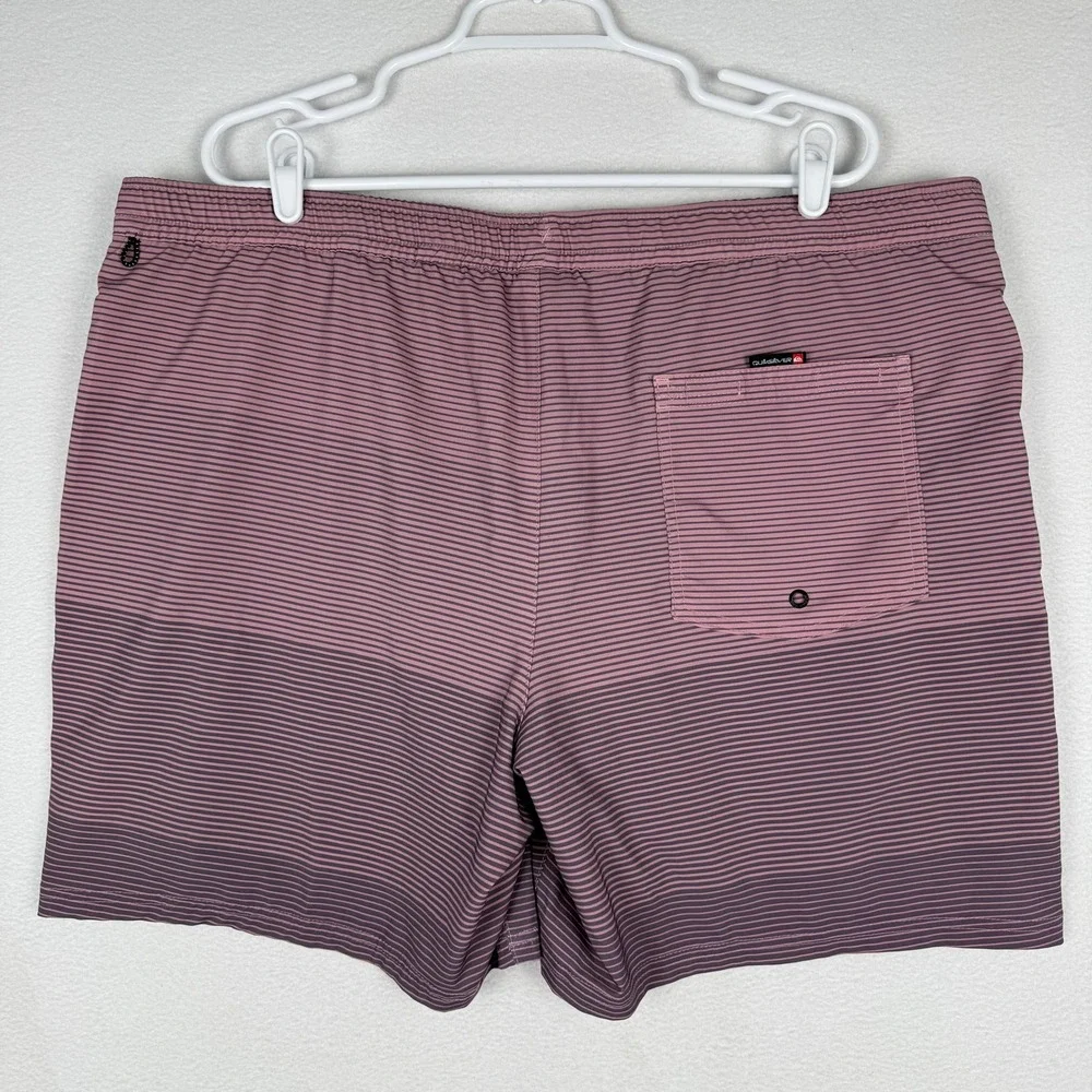 Quiksilver Mens XXL Board Shorts Purple Striped‎ Ombre Lined Swim Trunks